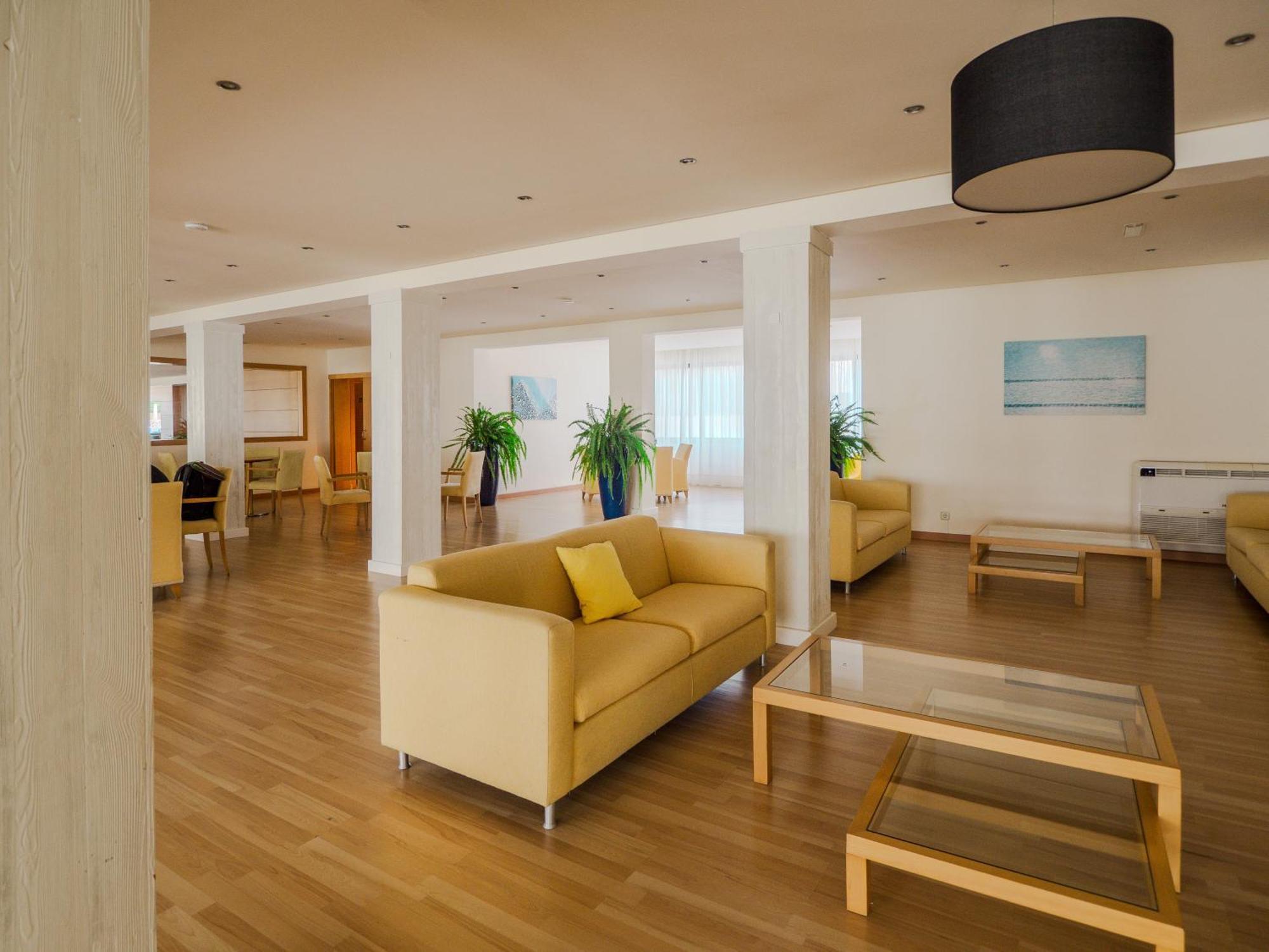 Hotel Santa Maria Playa Кала-Мільор Екстер'єр фото