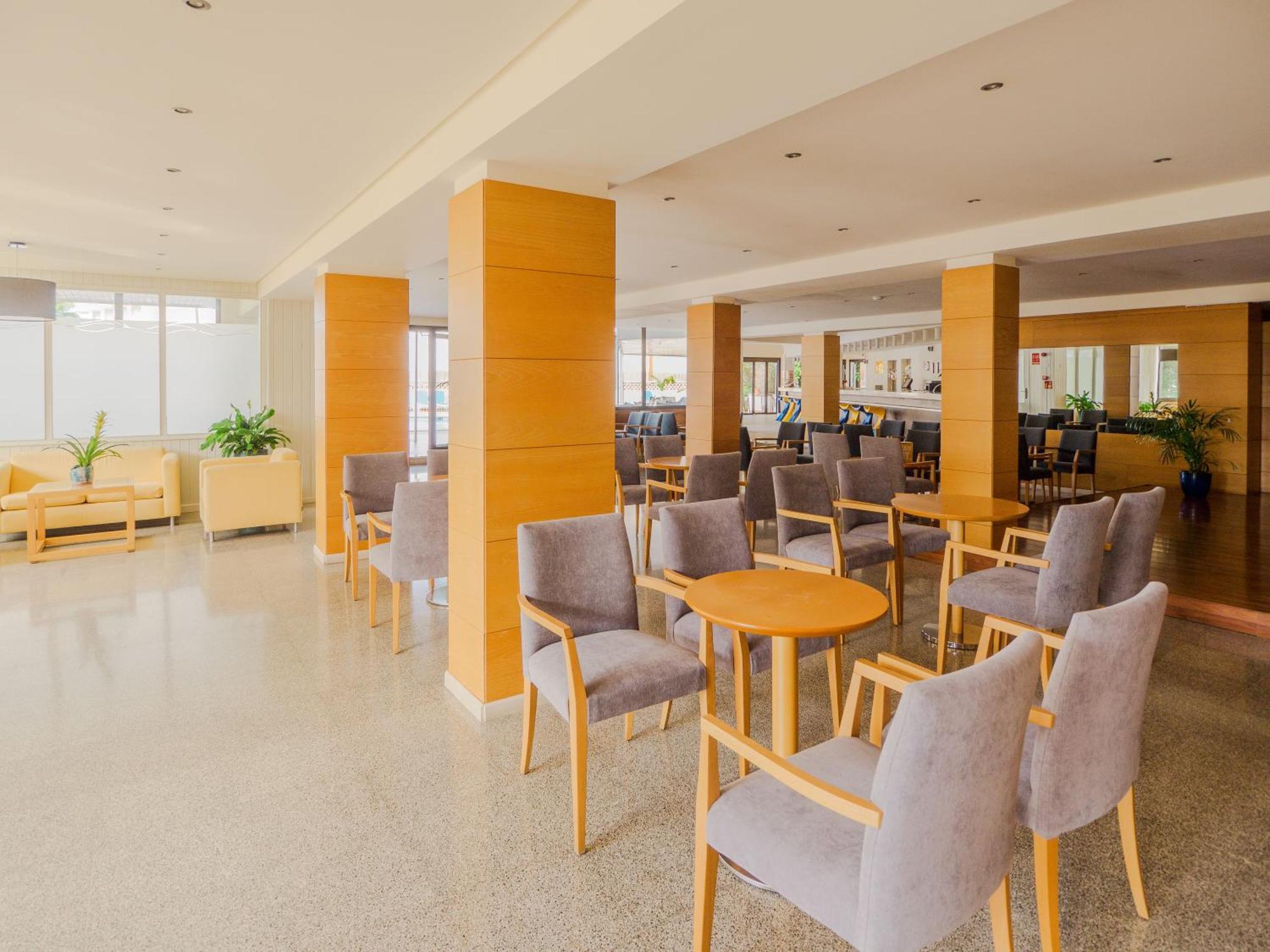 Hotel Santa Maria Playa Кала-Мільор Екстер'єр фото